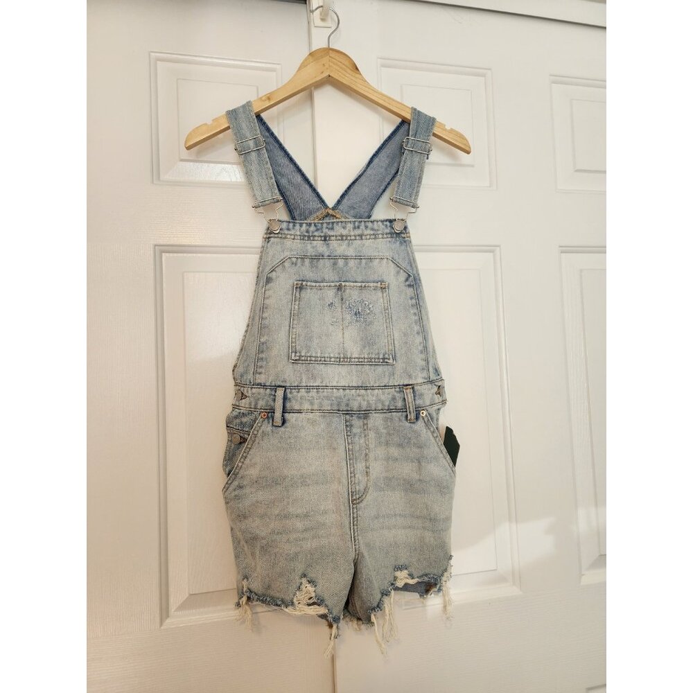 Wild Fable Light Blue Denim Shorts Overalls Raw Hem Distressed Bib Size XS NWT